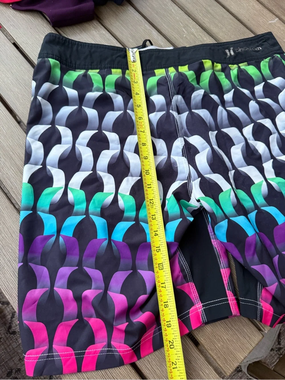 Hurley Phantom Board Shorts Men's Size 32 Multicolor Geometric Surf Swim Trunks